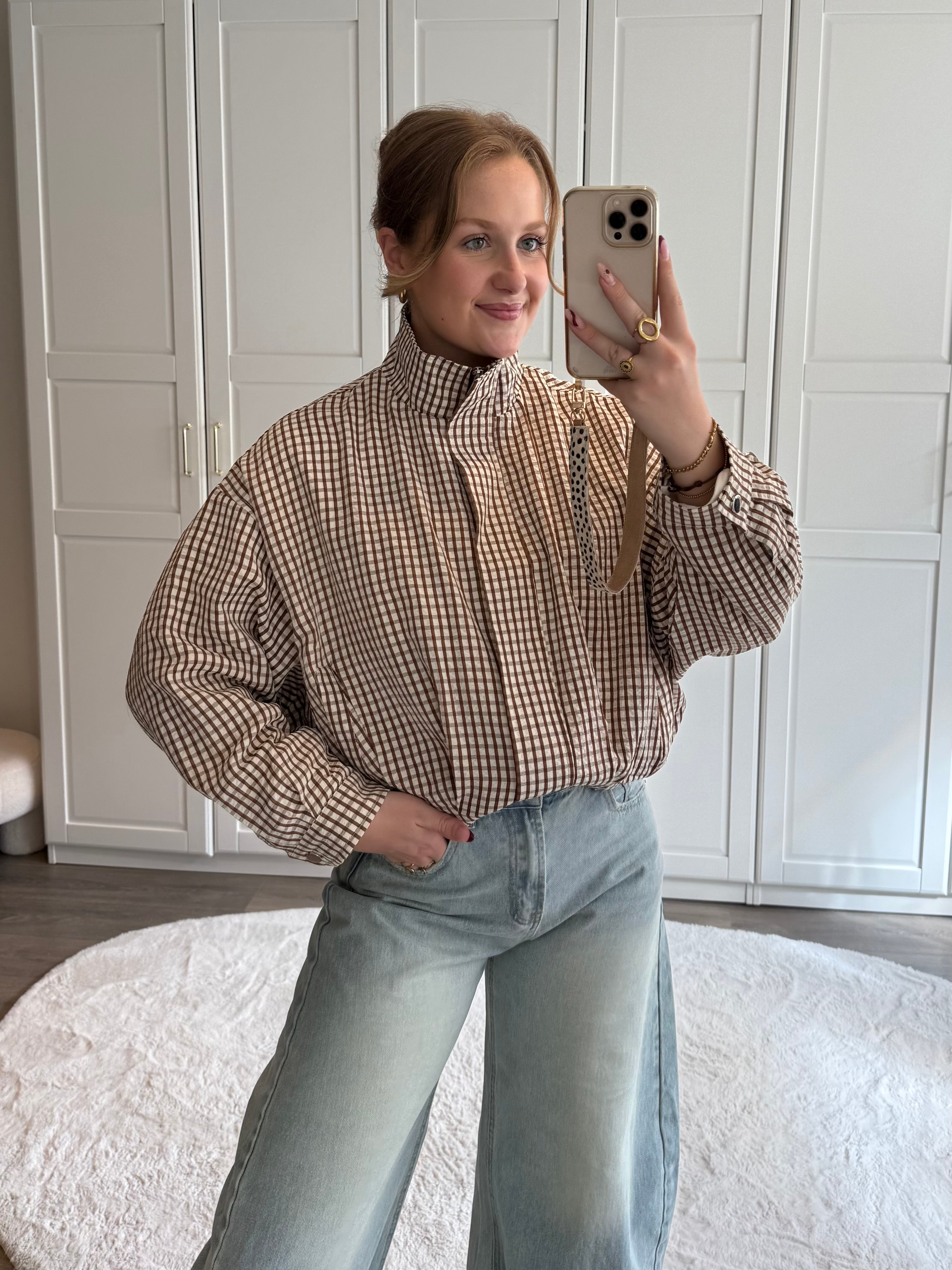 Jas Zara | Bruin
