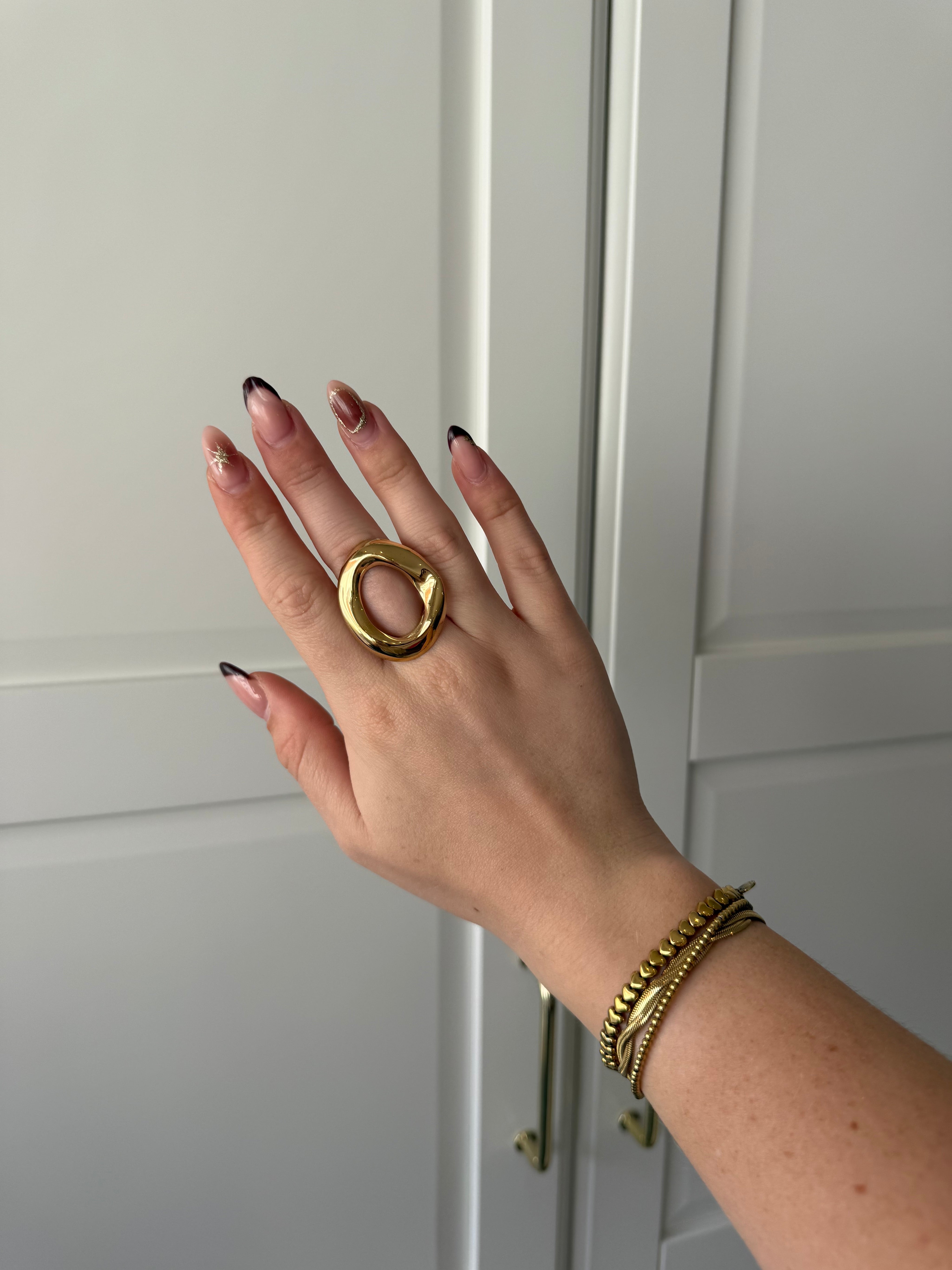 Big Oval Ring