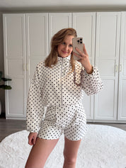 Short Olivia | Wit