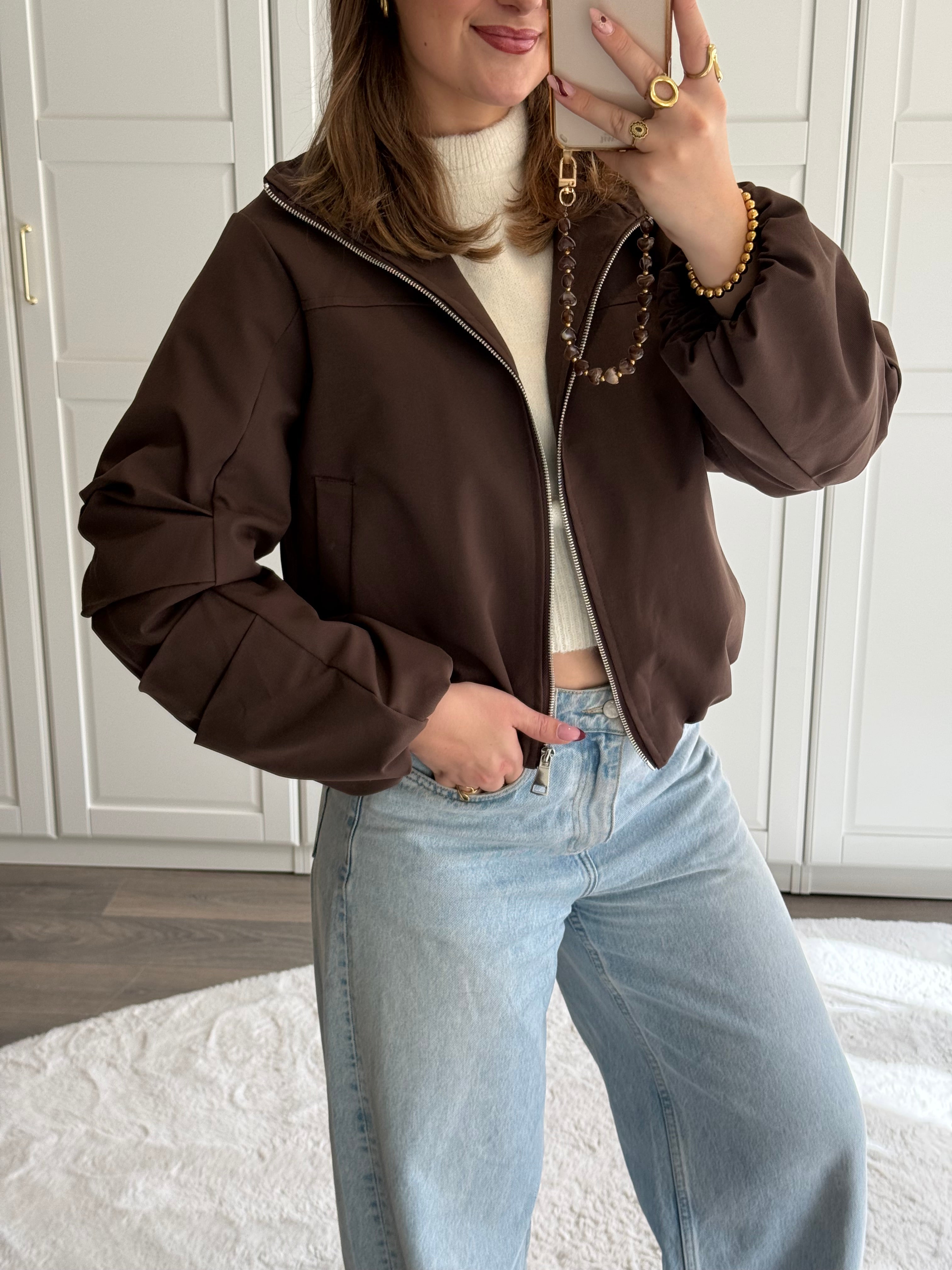 Jas Noemi | Bruin