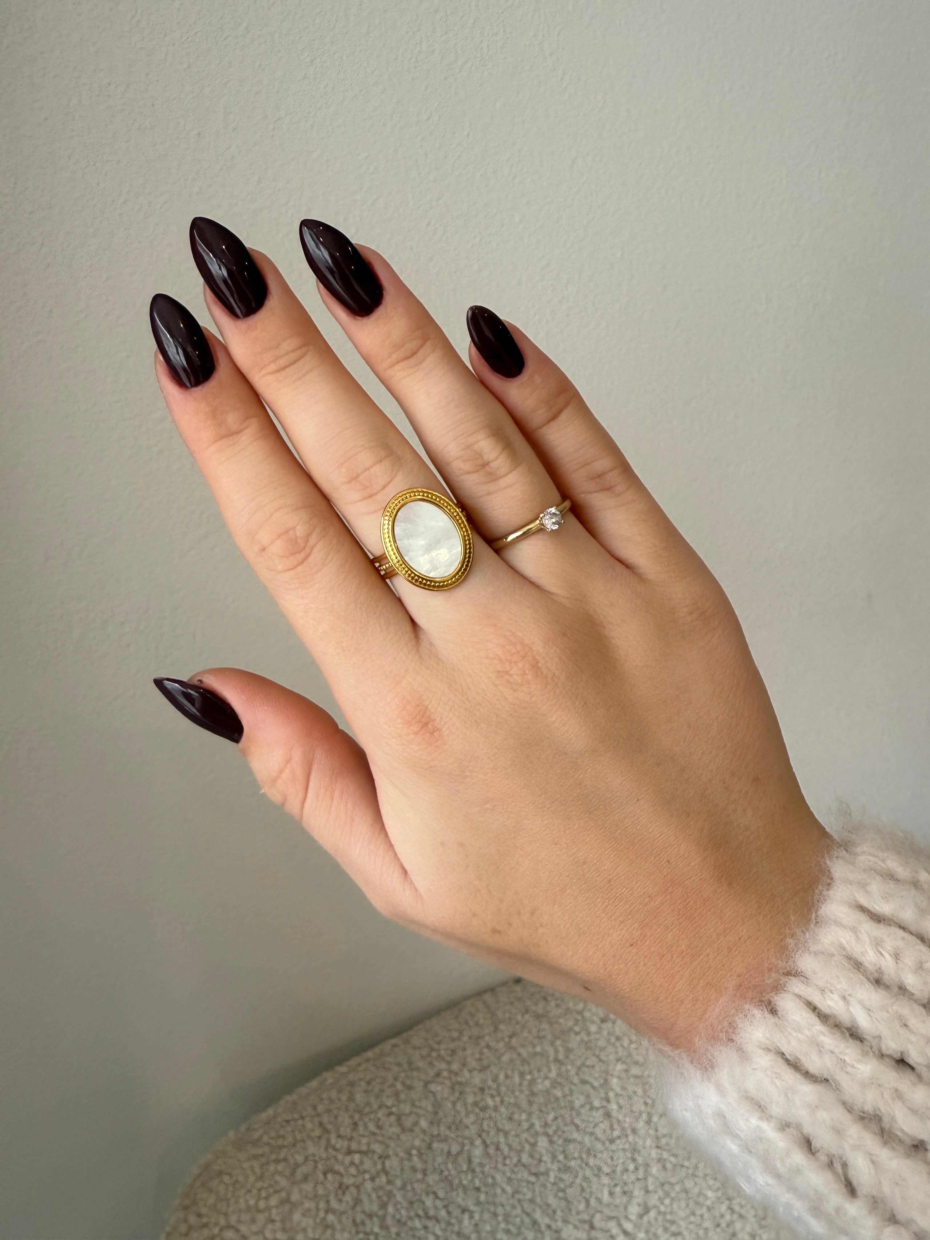 White Statement Ring | Goud