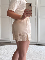 Satin Lace Short | Beige