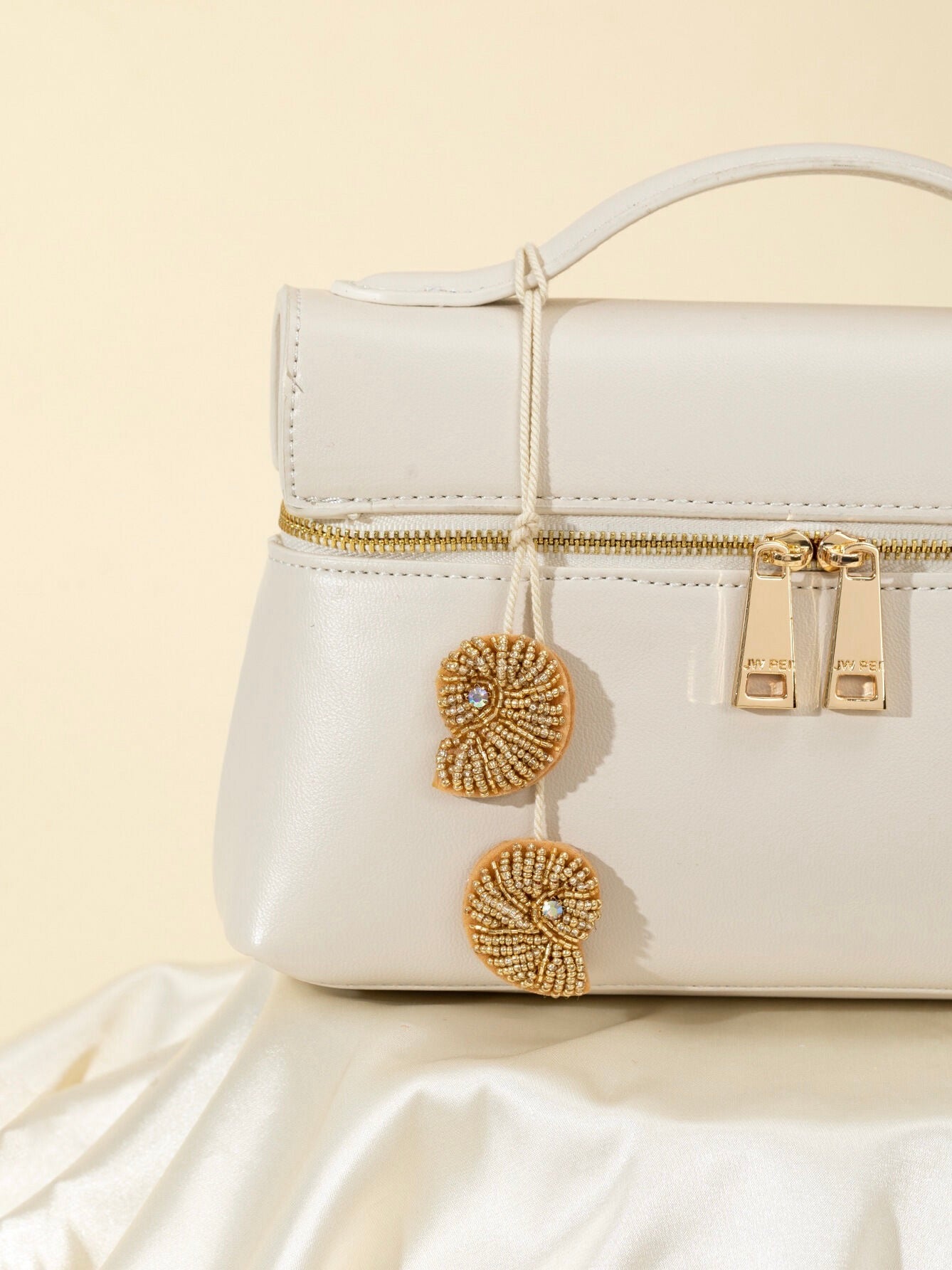 Hanger Beaded Shell | Beige