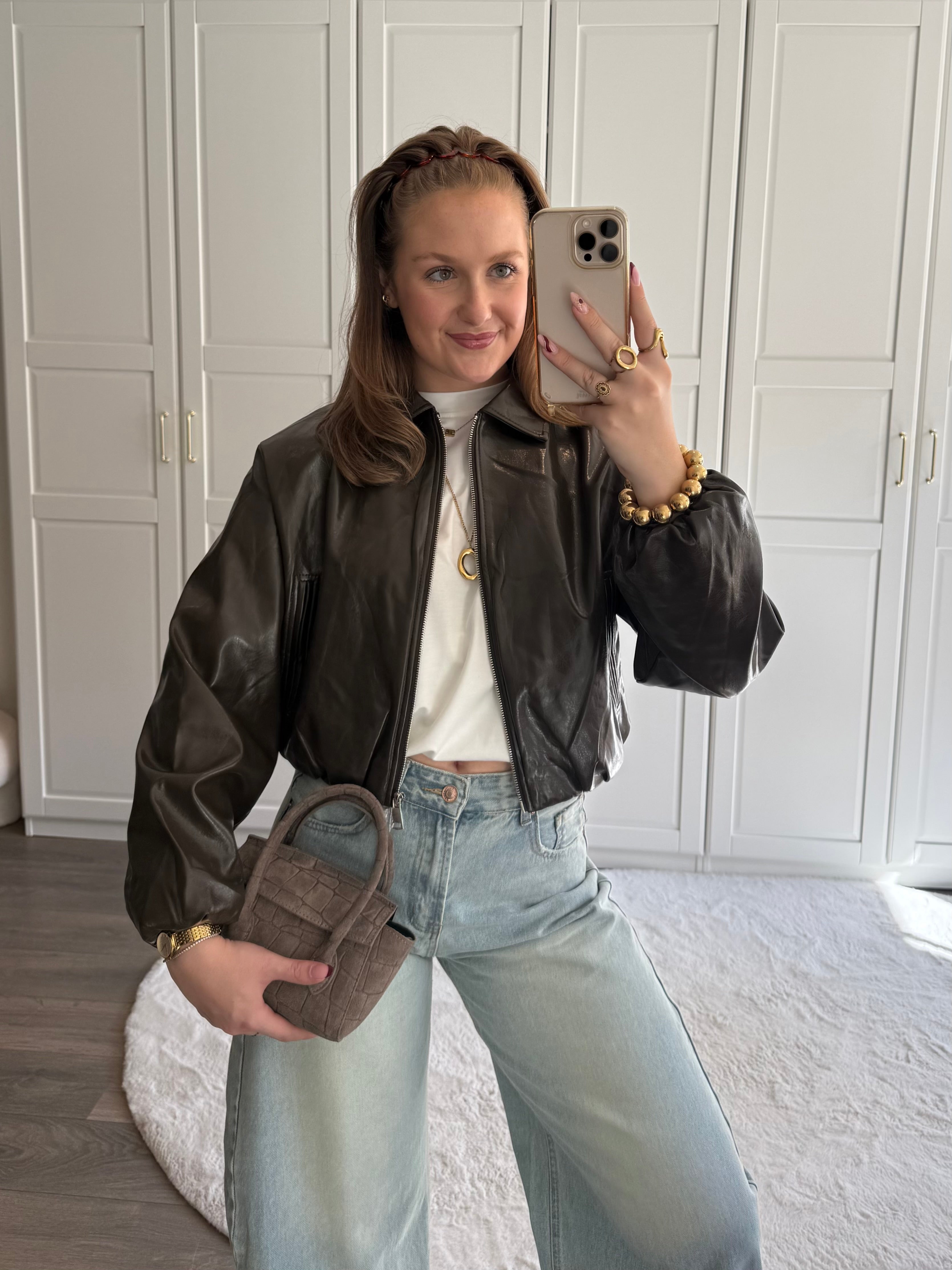 Jas Nikki | Bruin