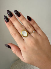 White Statement Ring | Goud