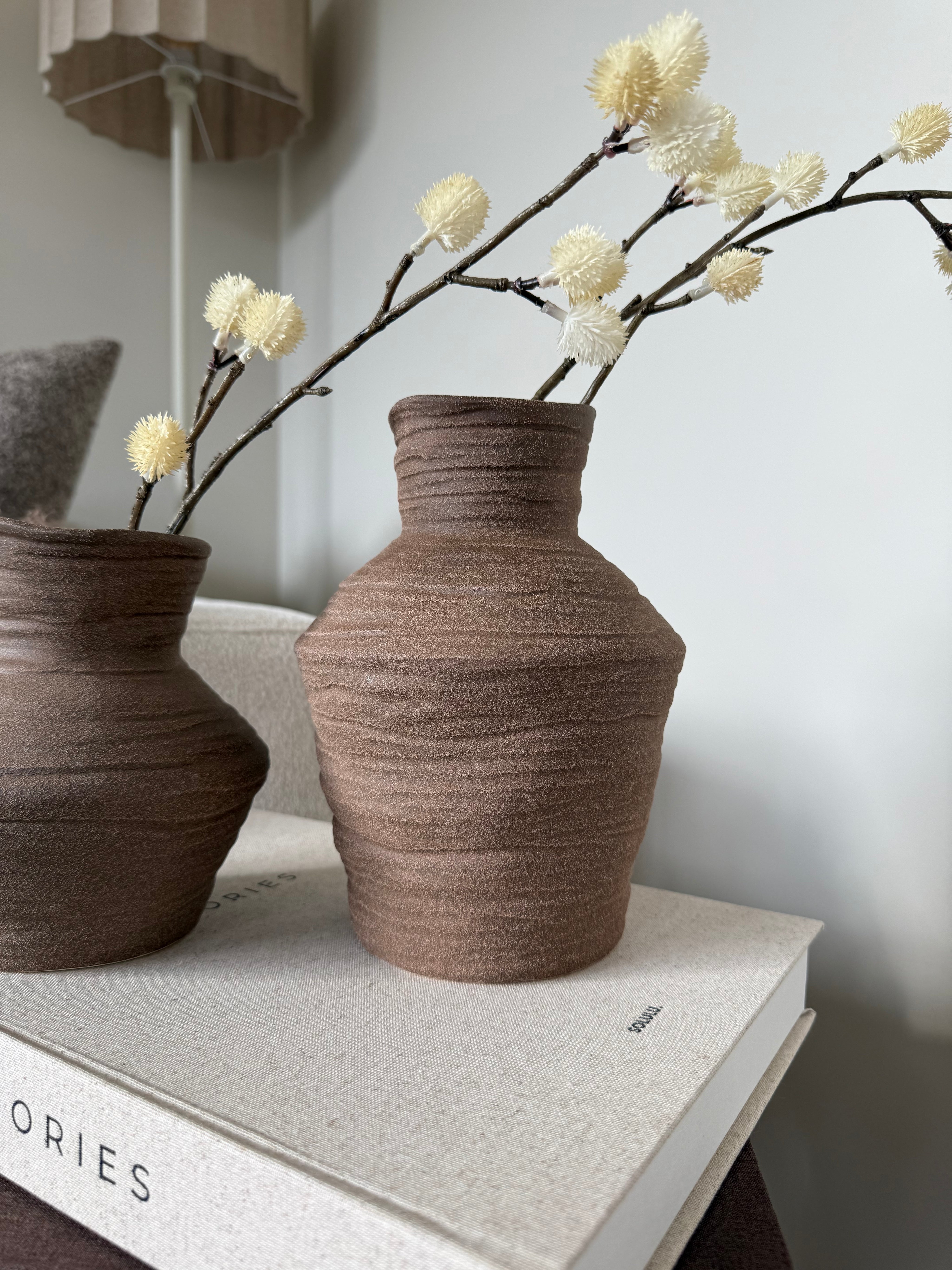 Light & Living Vaas Greccio Groot | Bruin