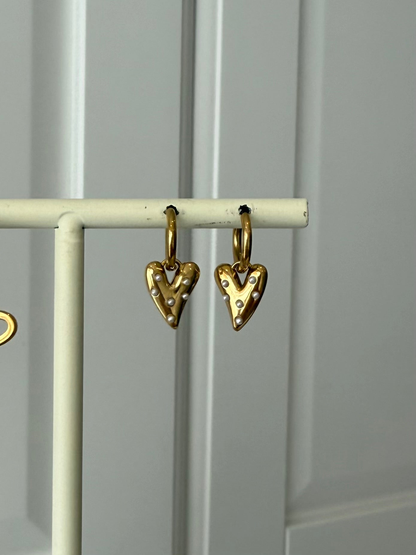 Mini Pearl Heart Oorbellen