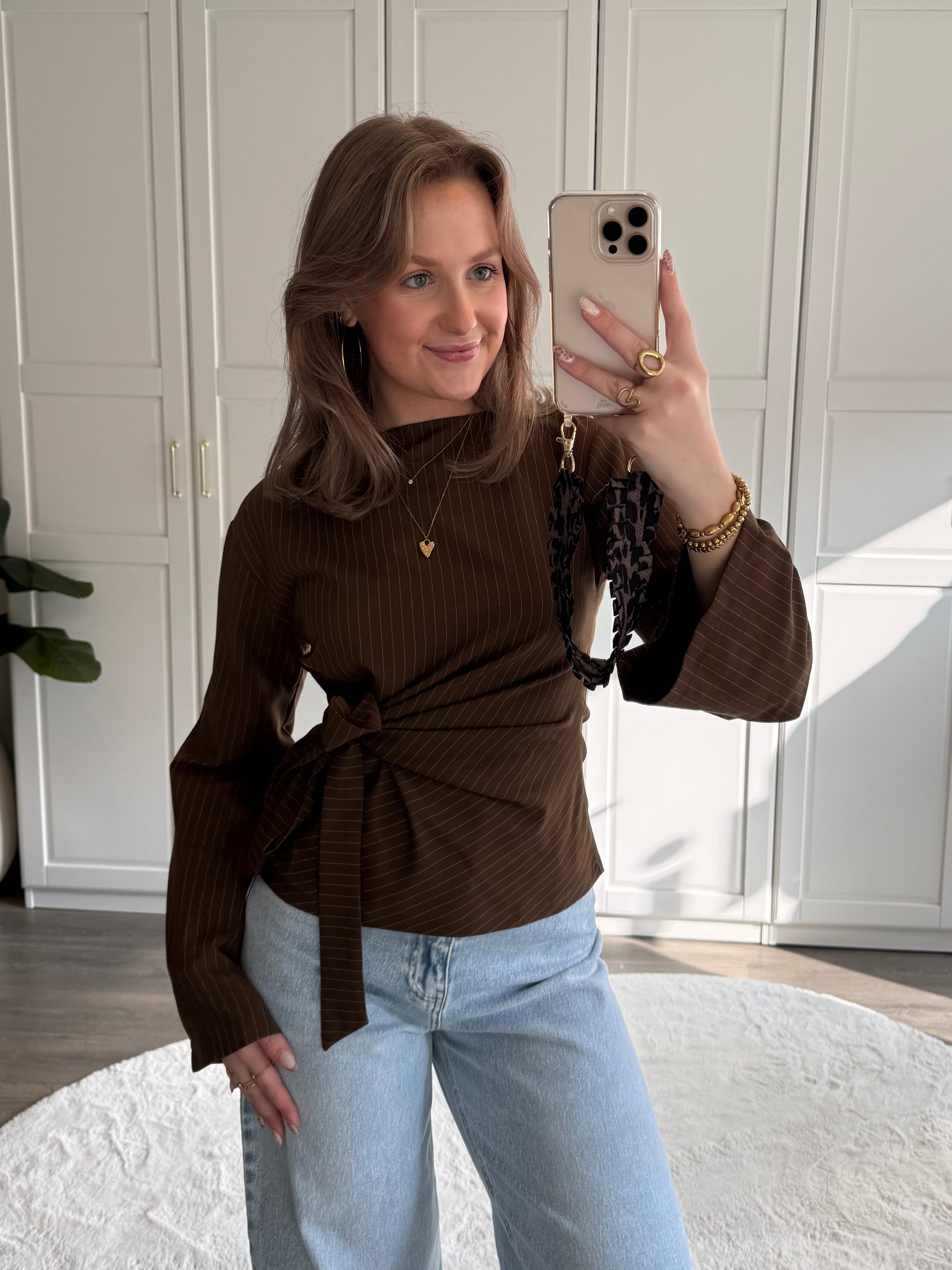 Top Nina | Bruin